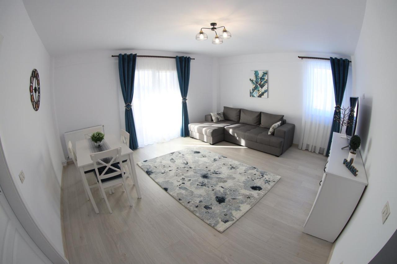 White Apartment Gura Humorului, Bucovina, Voronet Exteriör bild